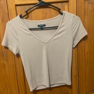 V-neck tee